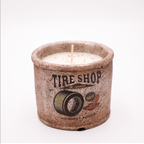 Swan Creek Candle - Warm Cinnamon Buns - Picture 1 of 1